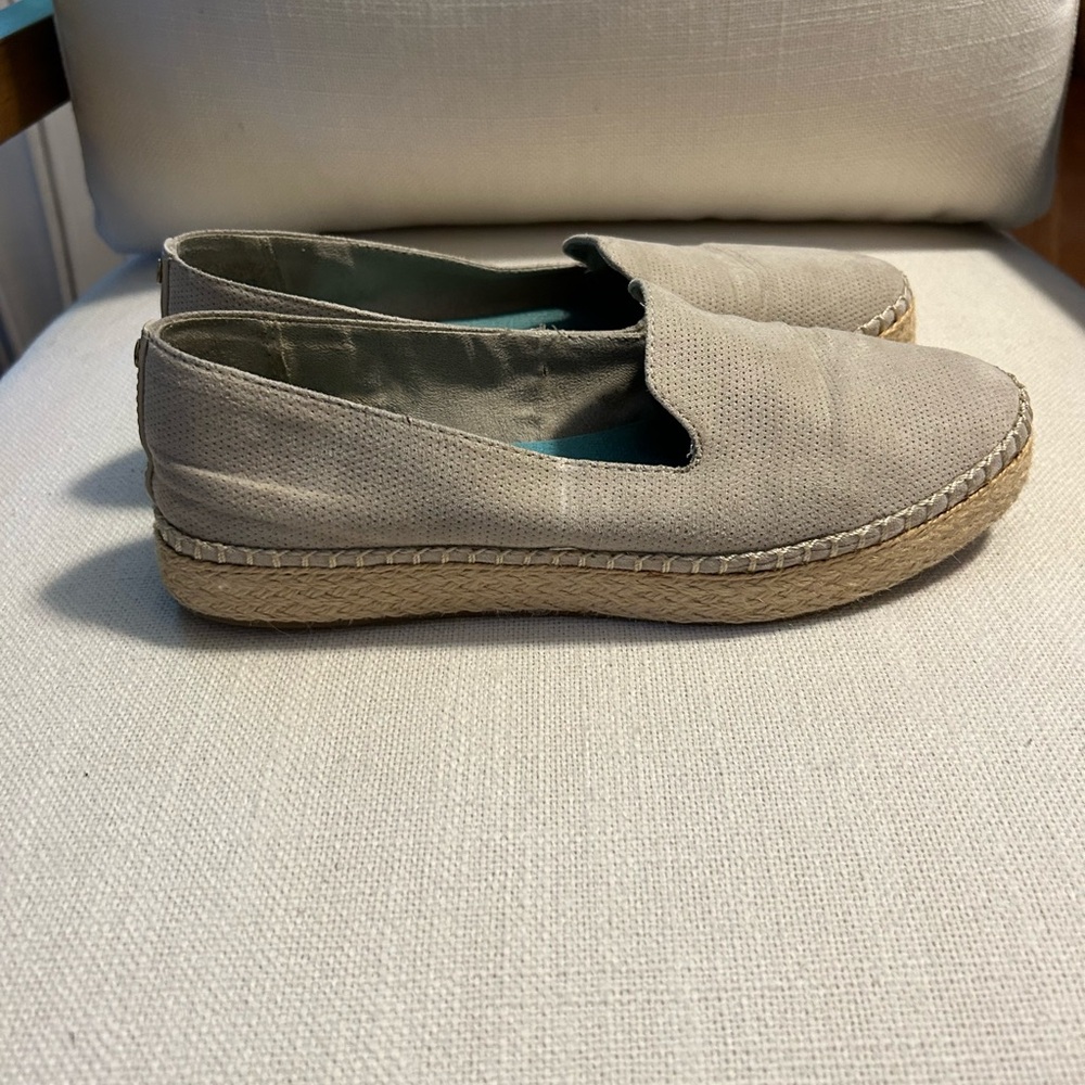 Dr. Scholl's Cream Espadrille Flats